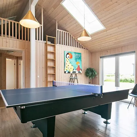 16 Person In Lokken-by Traum *