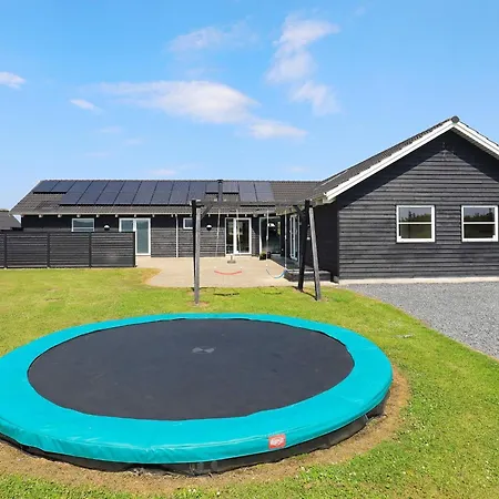 16 Person In Lokken-by Traum * Nørre Lyngby