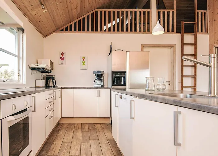 16 Person In Lokken-by Traum Norre Lyngby