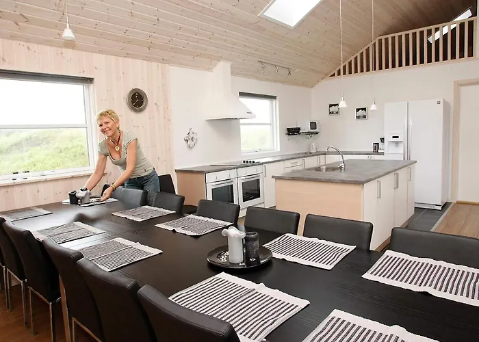 16 Person In Lokken-by Traum Norre Lyngby