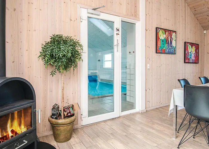 16 Person In Lokken-by Traum * Norre Lyngby